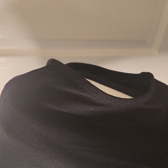 IMAN Women's Black Cap Sleeve Criss-Cross Wrap Neckline Top Size S - Picture 5 of 10